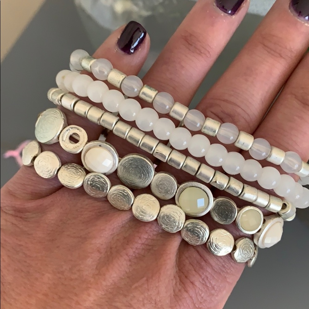 Set of 5 bracelets